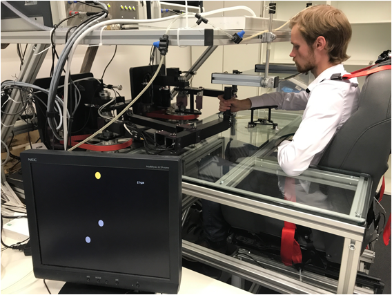 Description: HD:Users:ihoward:Documents:private:MyWork:Papers and Presentations:finished papers & TALKS:Lead-in Learing Rate:vbot task 2017 SR pics and videos:vBot5.jpg